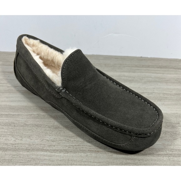 UGG Men’s Ascot Suede Slippers Size 8 Gray - Picture 5 of 9